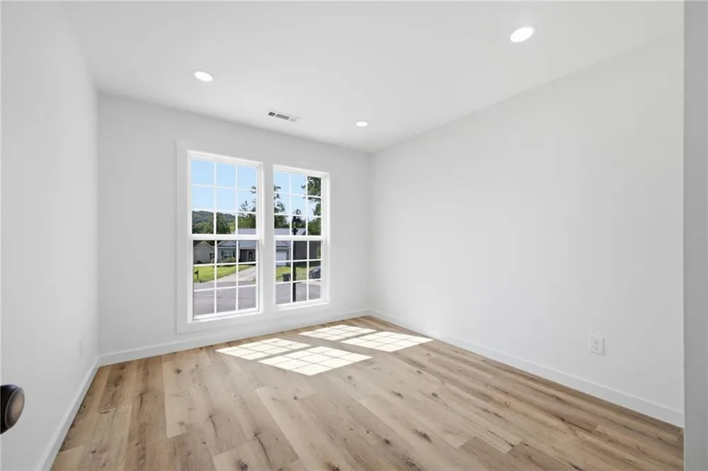 305 Legacy Lane Calhoun, GA 30701