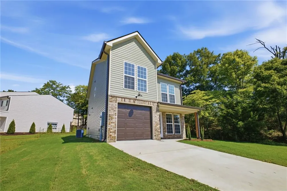 305 Legacy Lane Calhoun, GA 30701