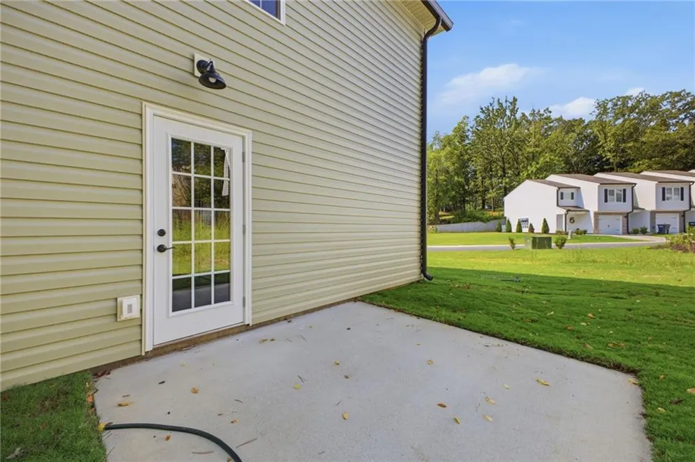 305 Legacy Lane Calhoun, GA 30701