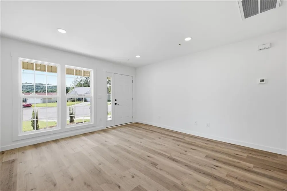 305 Legacy Lane Calhoun, GA 30701