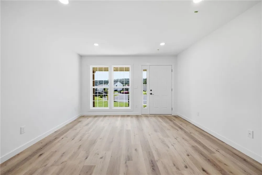 305 Legacy Lane Calhoun, GA 30701