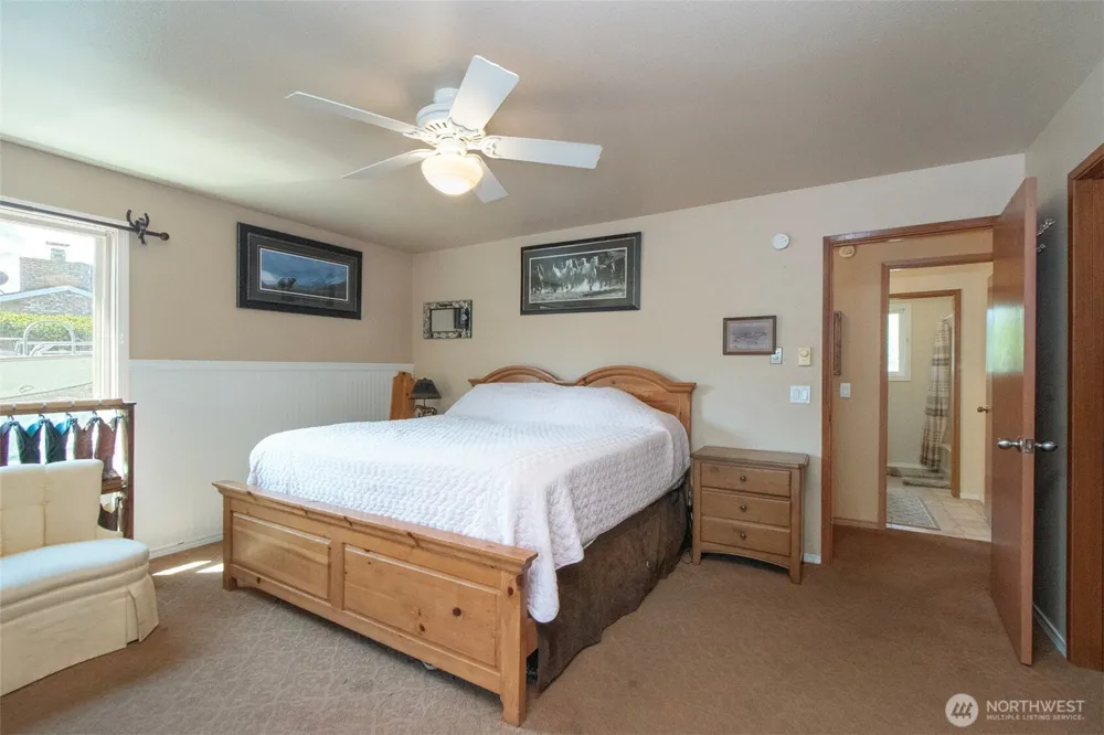 870 Thorton Drive Sequim, WA 98382