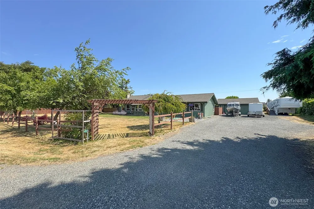 870 Thorton Drive Sequim, WA 98382