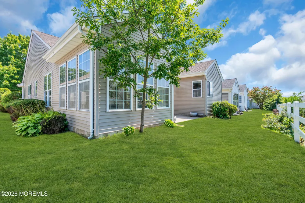 82 Robin Lane Barnegat, NJ 08005