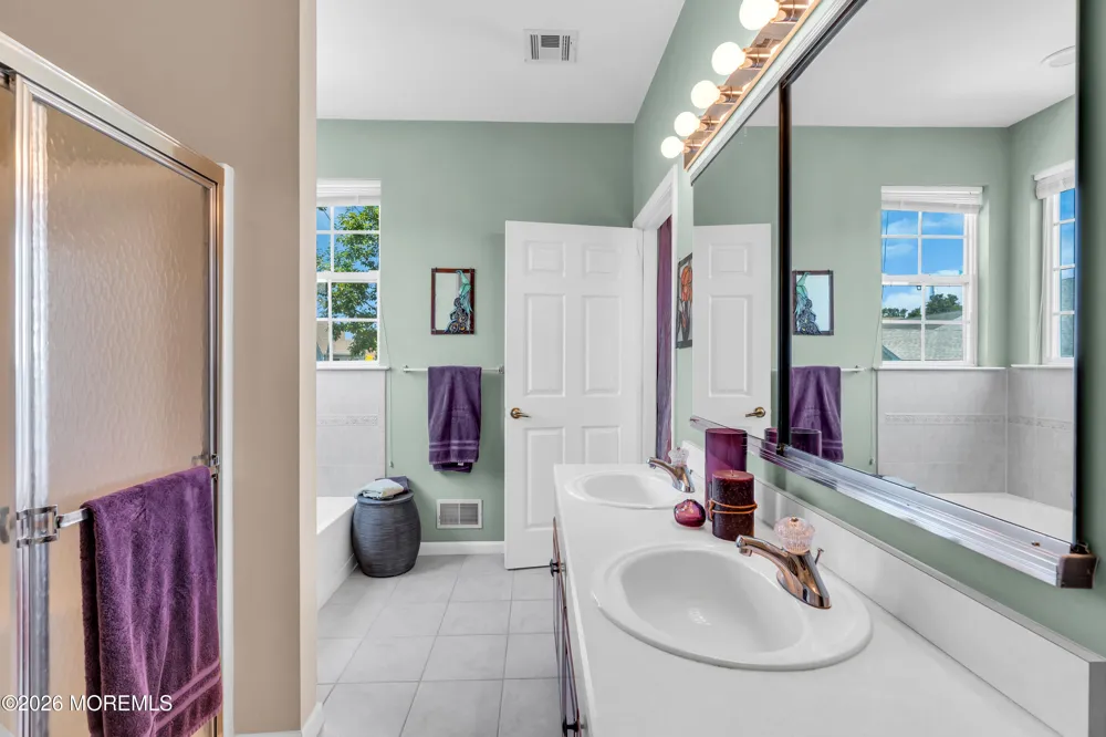 82 Robin Lane Barnegat, NJ 08005