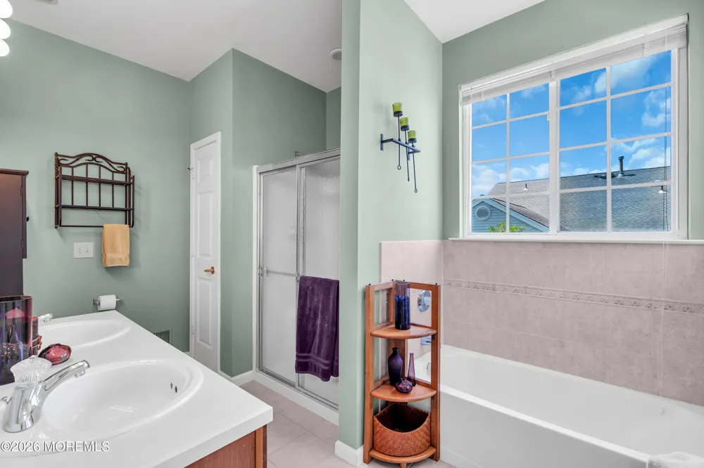 82 Robin Lane Barnegat, NJ 08005