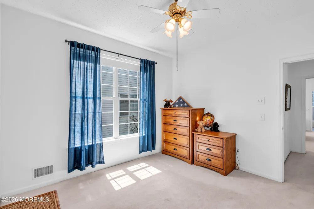 82 Robin Lane Barnegat, NJ 08005