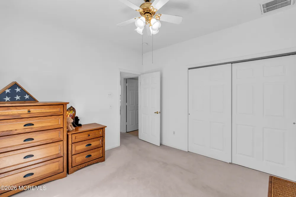 82 Robin Lane Barnegat, NJ 08005