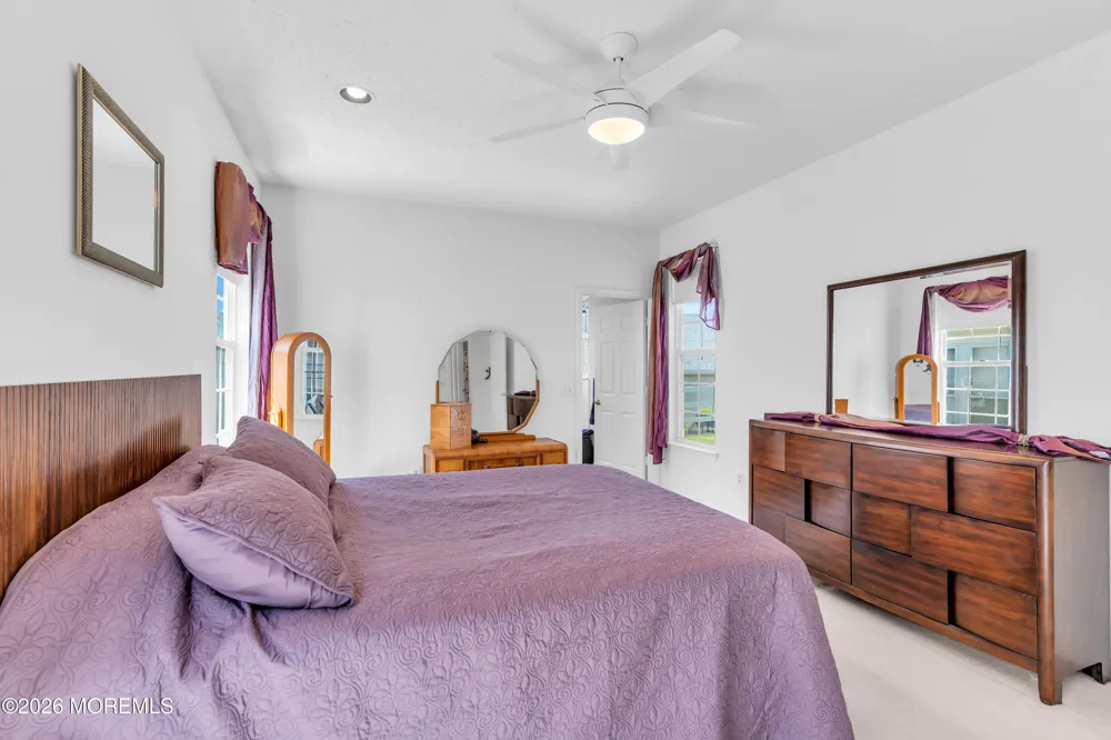 82 Robin Lane Barnegat, NJ 08005