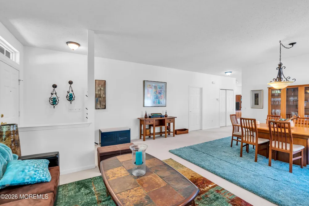 82 Robin Lane Barnegat, NJ 08005
