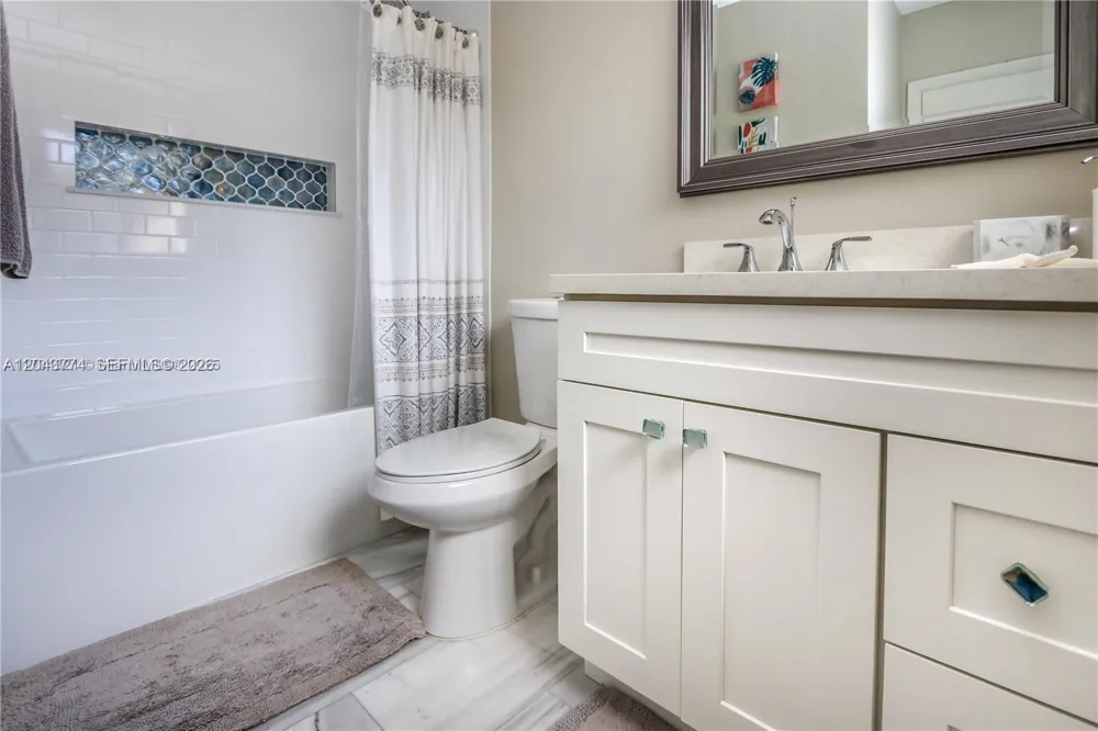 1147 Buchanan St Hollywood, FL 33019