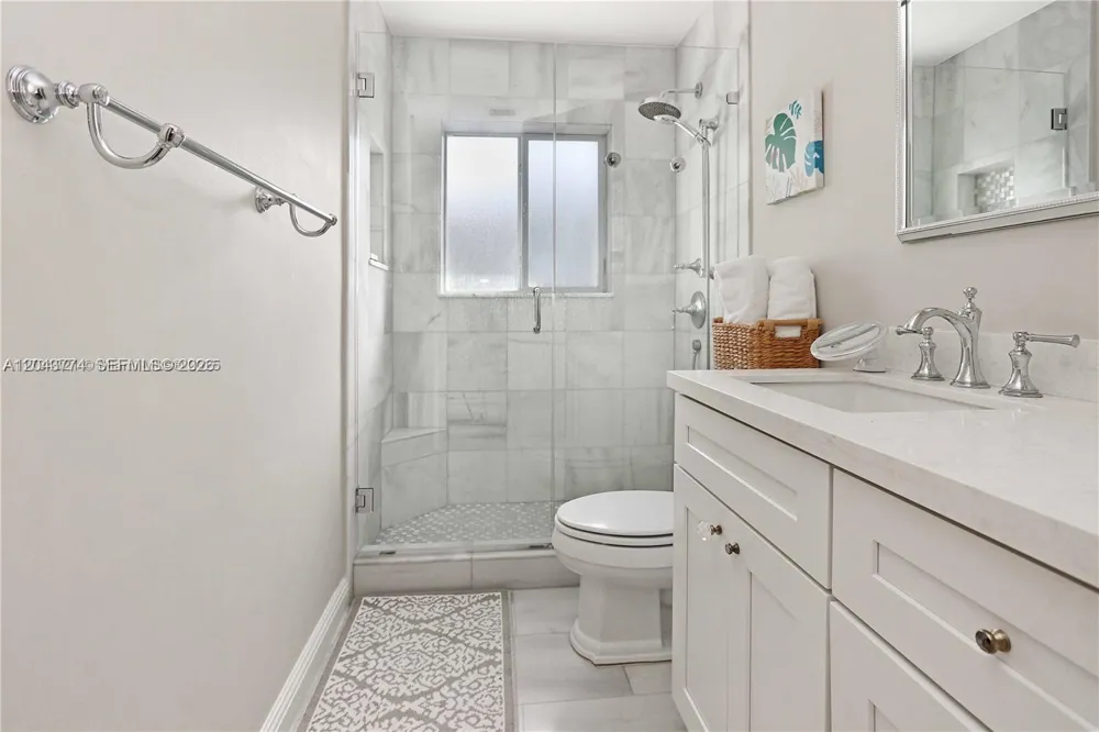 1147 Buchanan St Hollywood, FL 33019