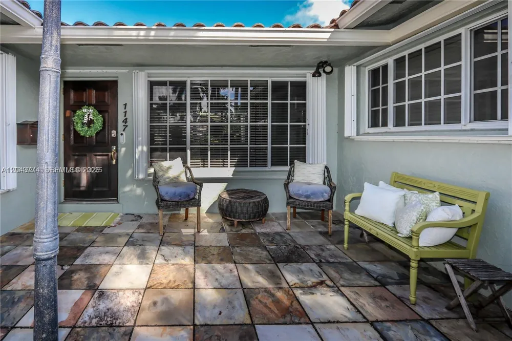 1147 Buchanan St Hollywood, FL 33019
