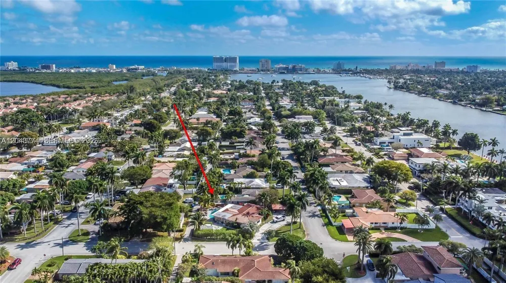 1147 Buchanan St Hollywood, FL 33019