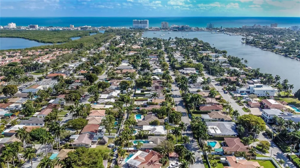 1147 Buchanan St Hollywood, FL 33019