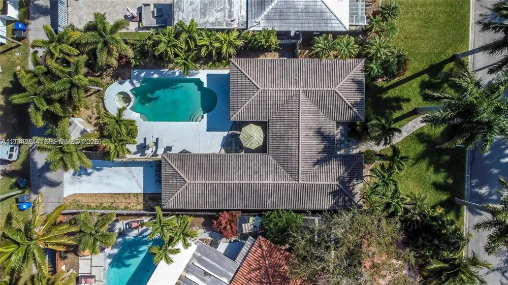 1147 Buchanan St Hollywood, FL 33019