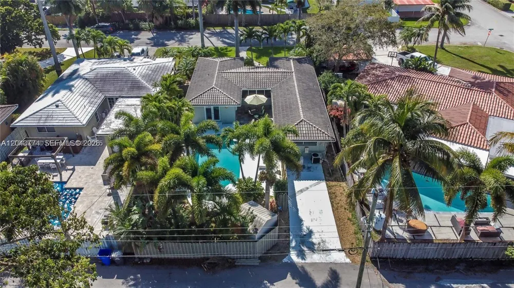 1147 Buchanan St Hollywood, FL 33019