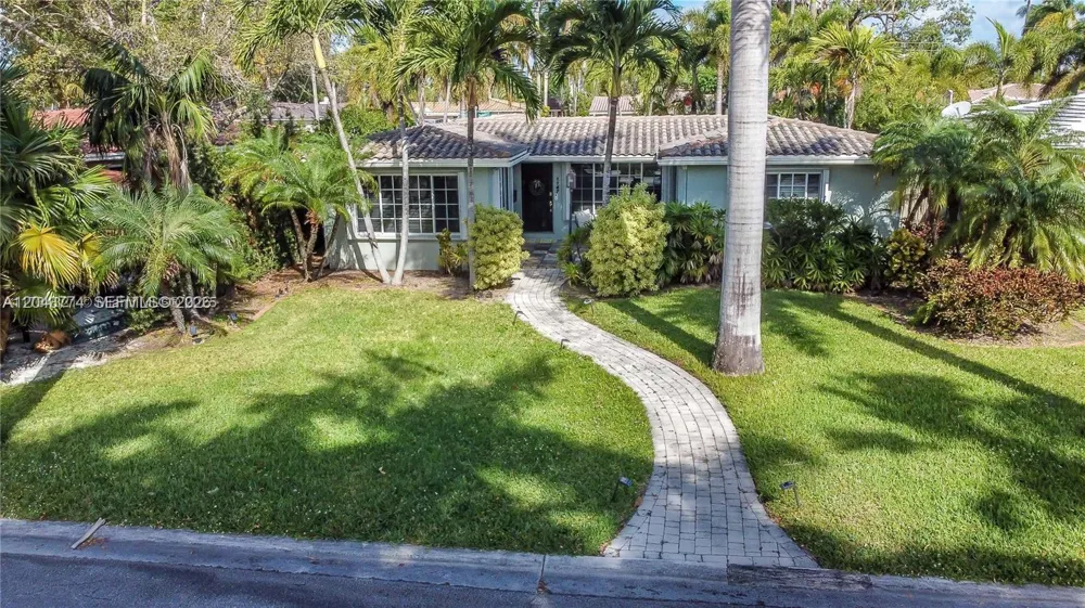 1147 Buchanan St Hollywood, FL 33019