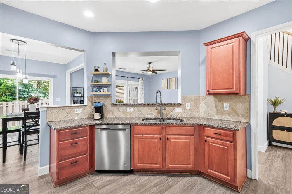 4977 Berkeley Oak DR Peachtree Corners, GA 30092