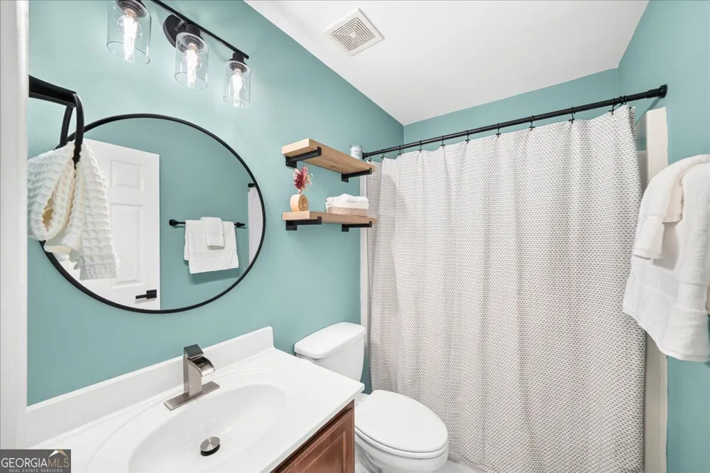 4977 Berkeley Oak DR Peachtree Corners, GA 30092