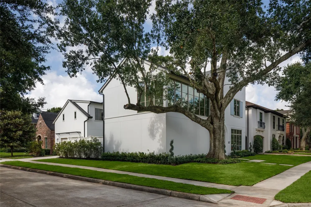 2627 Tangley Road West University Place, TX 77005
