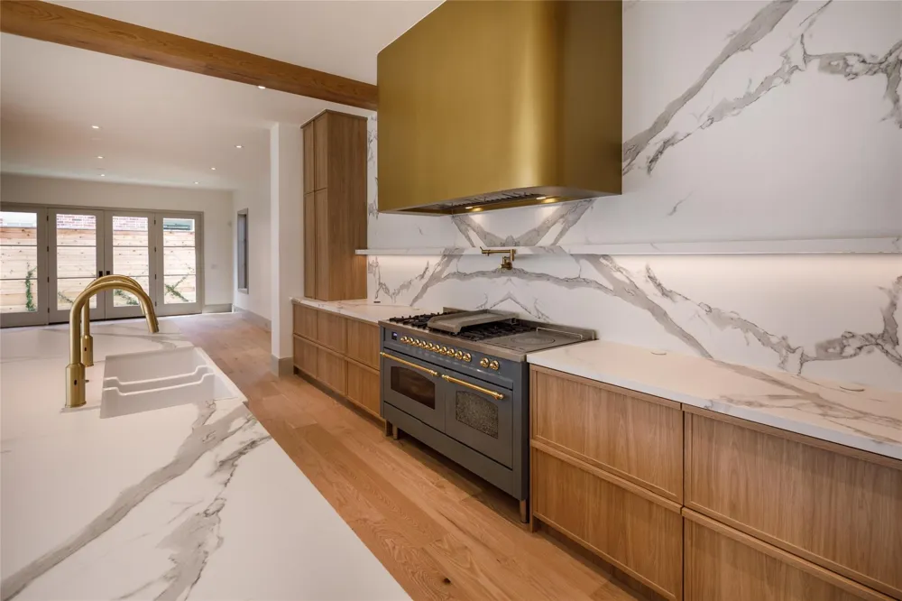 2627 Tangley Road West University Place, TX 77005