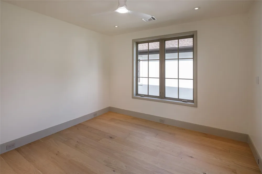 2627 Tangley Road West University Place, TX 77005