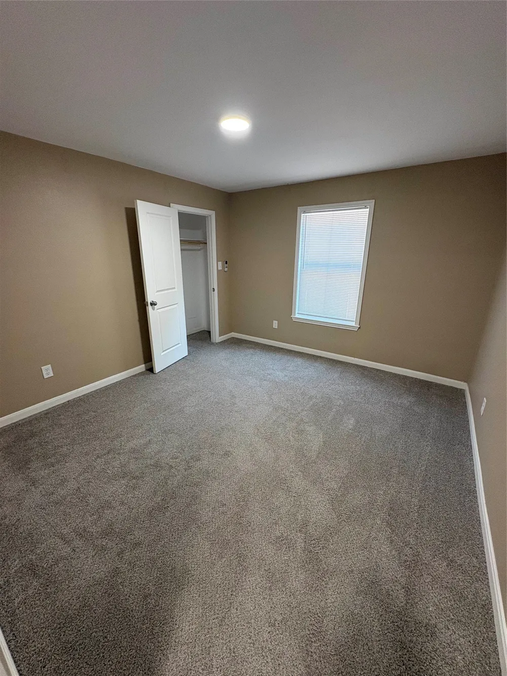 408 S 2nd Avenue Mansfield, TX 76063