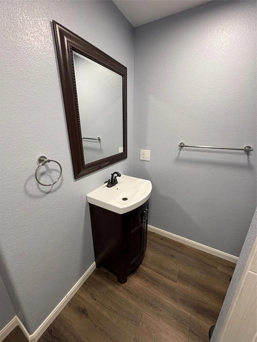 408 S 2nd Avenue Mansfield, TX 76063