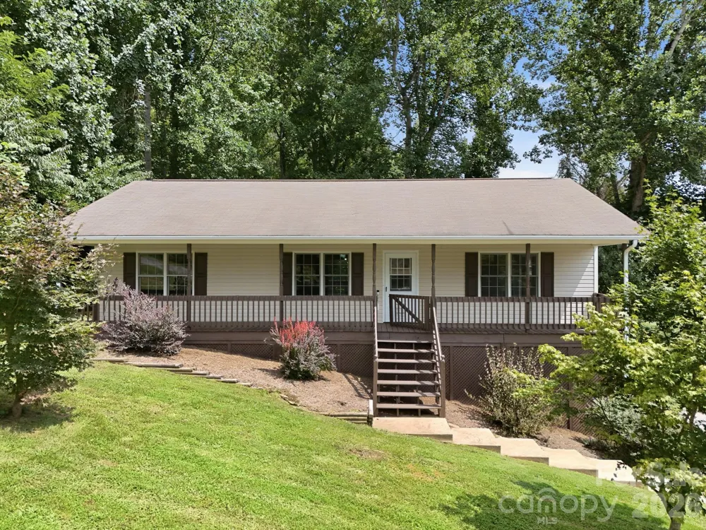 16 Westwood Drive Candler, NC 28715