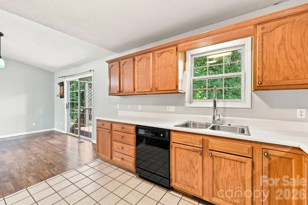 16 Westwood Drive Candler, NC 28715