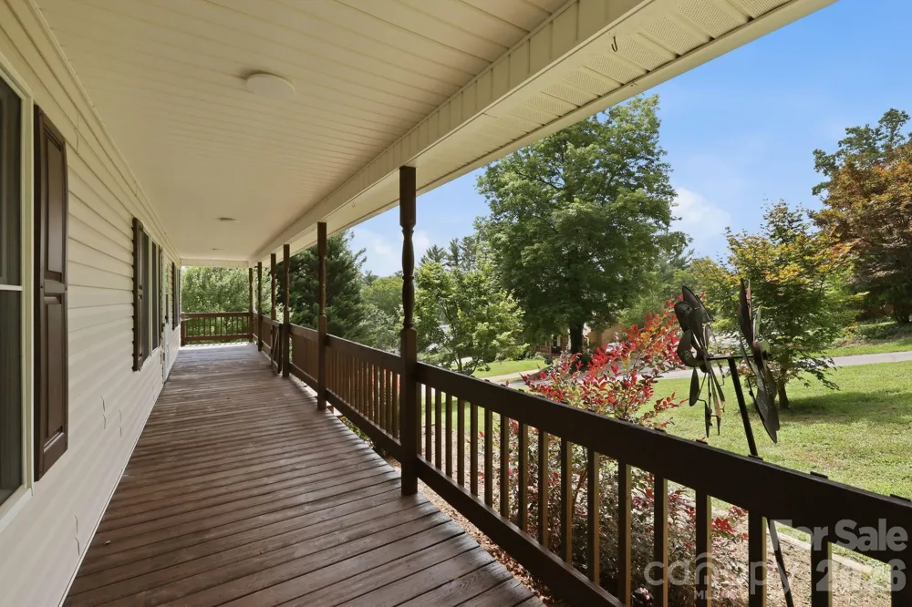 16 Westwood Drive Candler, NC 28715