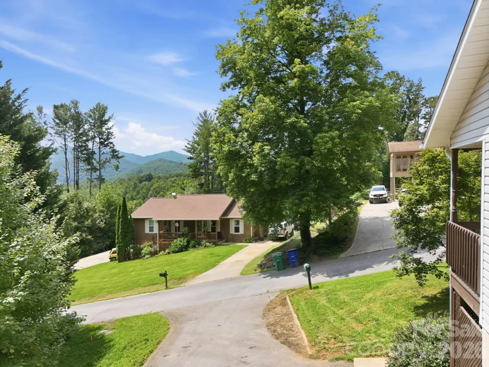 16 Westwood Drive Candler, NC 28715