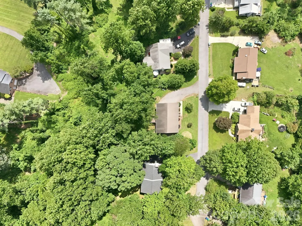16 Westwood Drive Candler, NC 28715