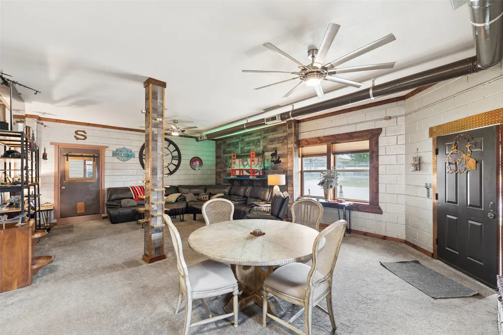 6205 E Tecumseh Street Tulsa, OK 74115