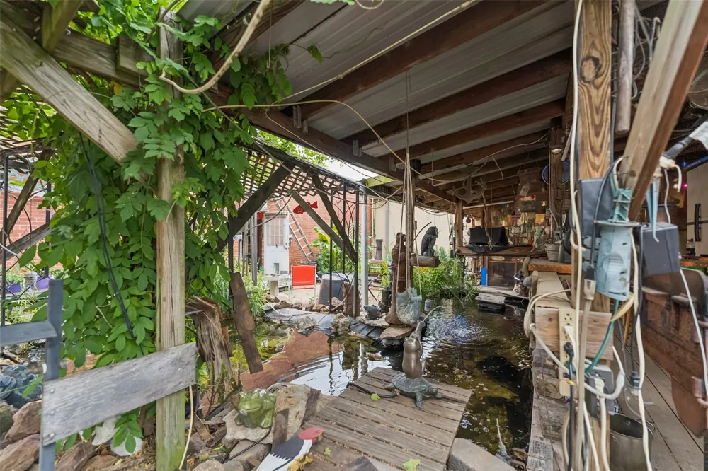 6205 E Tecumseh Street Tulsa, OK 74115