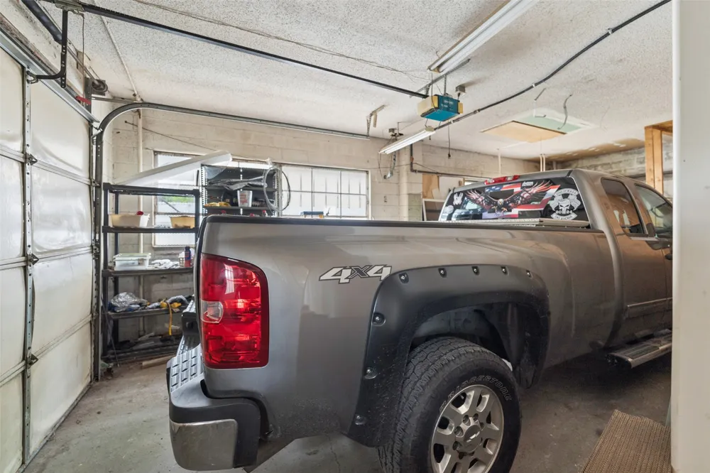 6205 E Tecumseh Street Tulsa, OK 74115