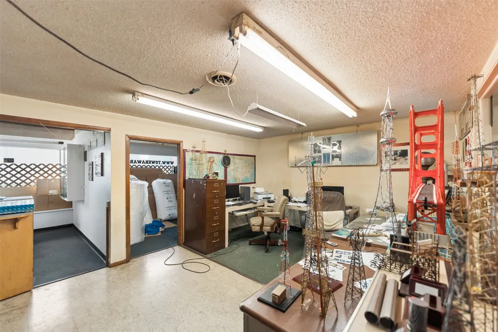 6205 E Tecumseh Street Tulsa, OK 74115