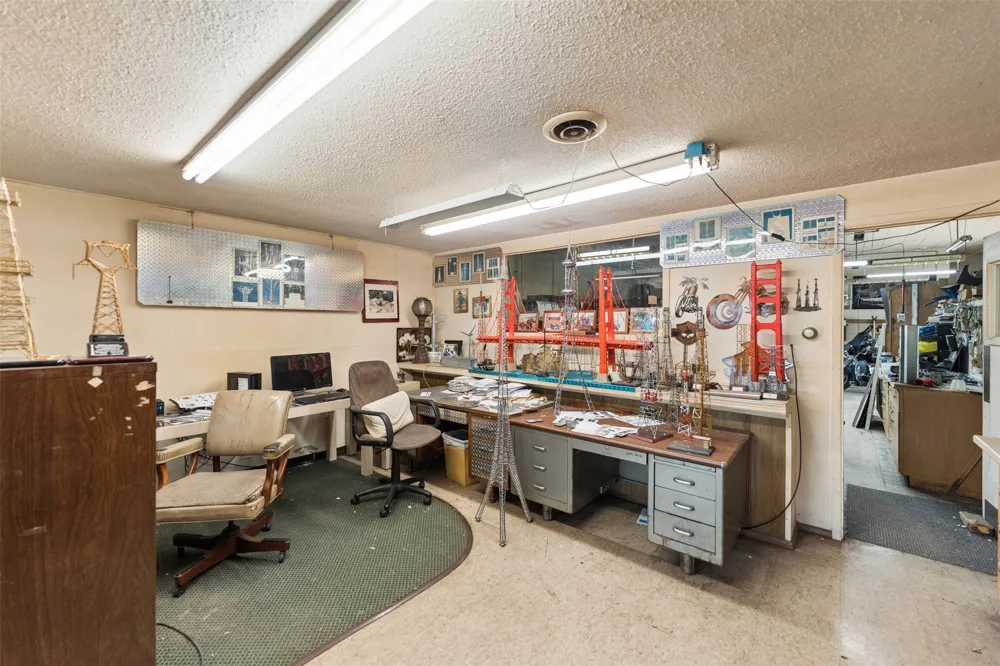 6205 E Tecumseh Street Tulsa, OK 74115