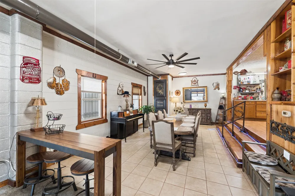 6205 E Tecumseh Street Tulsa, OK 74115