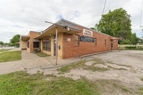 6209 E Tecumseh Street