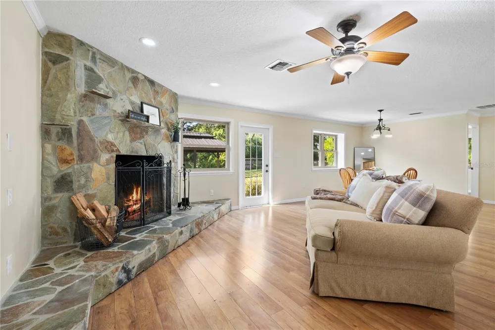 7838 SLOEWOOD DRIVE Mount Dora, FL 32757