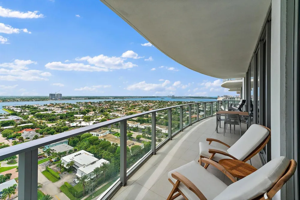 3100 Ocean Drive #1906 Singer Island, FL 33404
