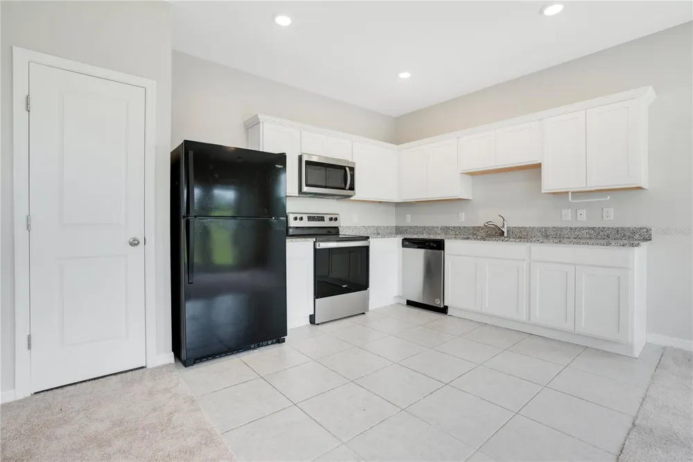 1068 APPLETON STREET Davenport, FL 33837