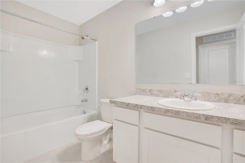 1068 APPLETON STREET Davenport, FL 33837