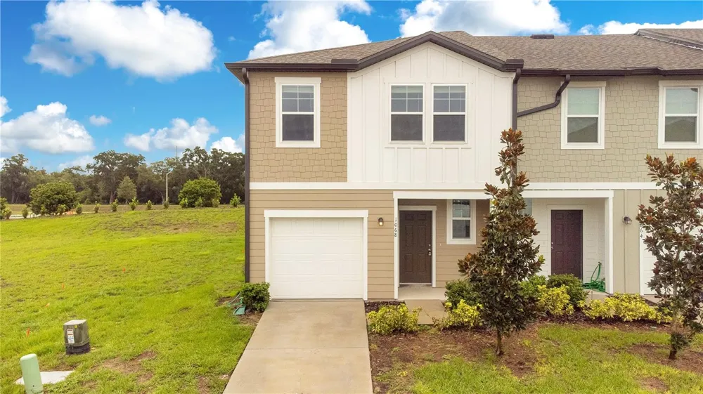 1068 APPLETON STREET Davenport, FL 33837