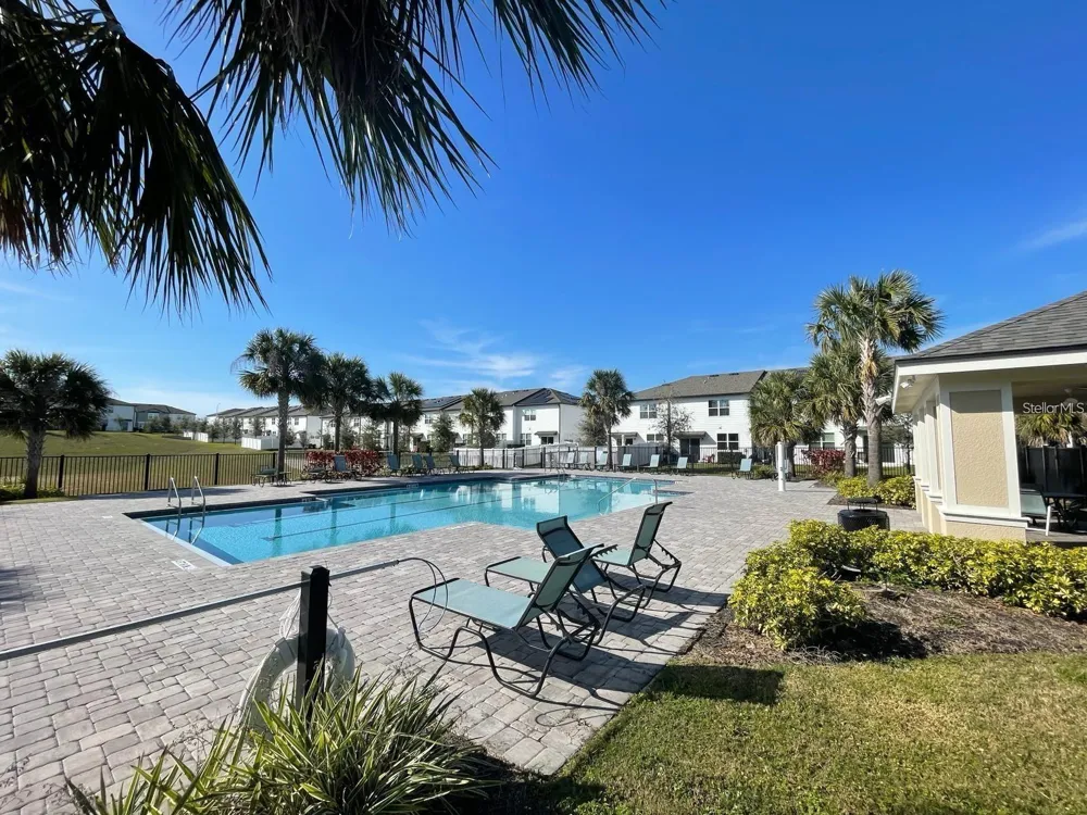 1068 APPLETON STREET Davenport, FL 33837