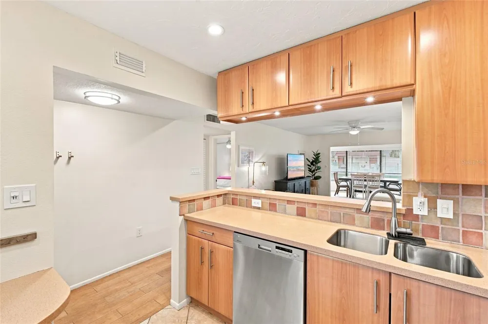 3868 CATALINA DRIVE Bradenton, FL 34210