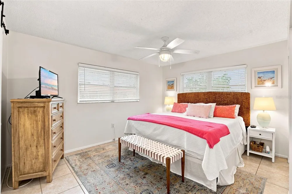 3868 CATALINA DRIVE Bradenton, FL 34210