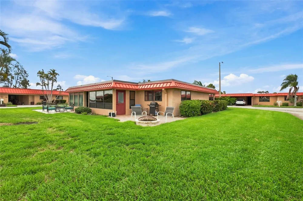 3868 CATALINA DRIVE Bradenton, FL 34210